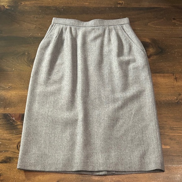 Evan-Piccone Dresses & Skirts - Vintage Women Wool Evan Picone Gray Knee Length Skirt Pockets Size 6 Made in USA